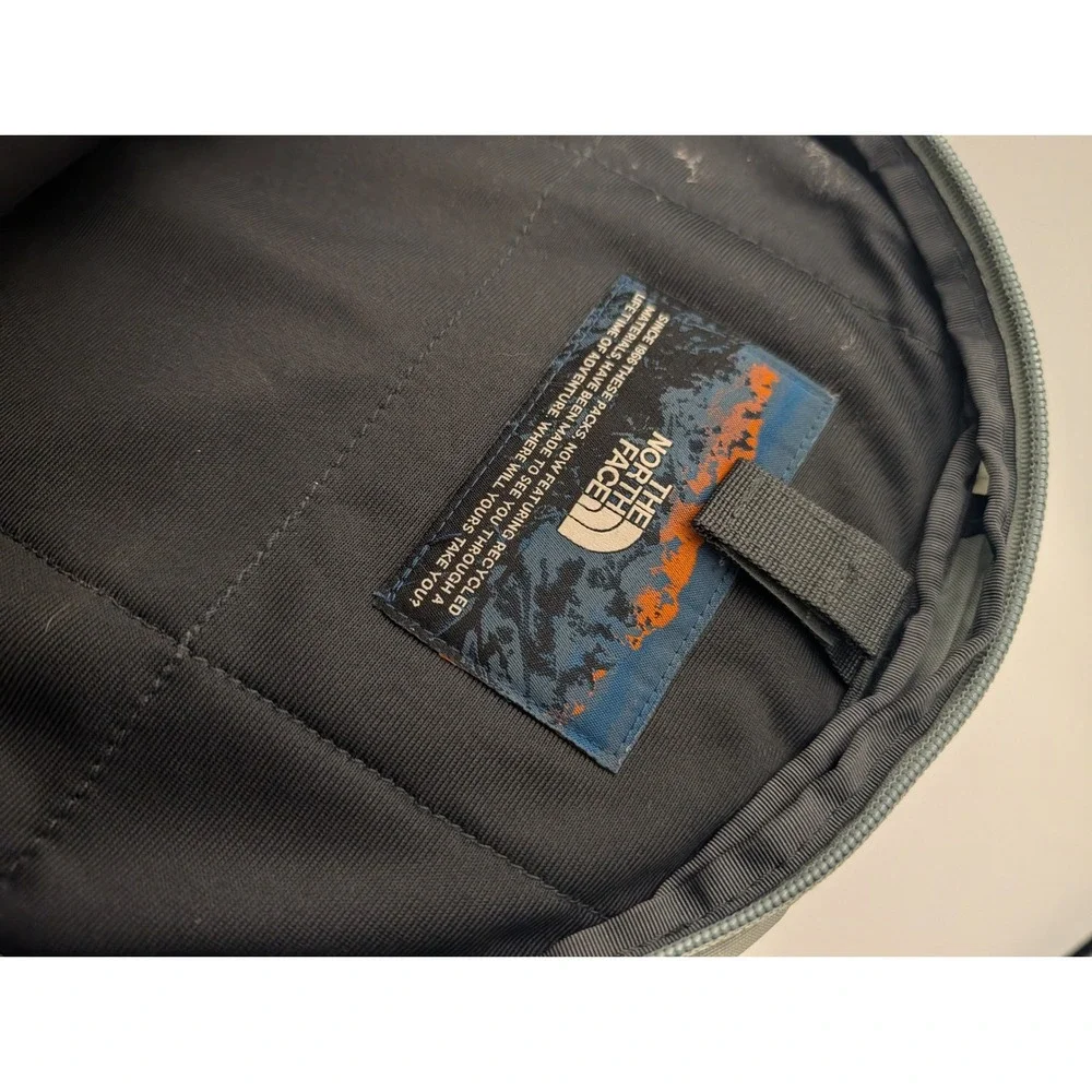 The North Face Borealis Backpack Blue Grey FlexVent Laptop Bag NF0A52SE